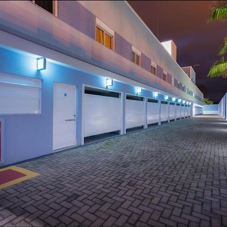 Azure Motel (Adults Only) Режистру Екстериор снимка